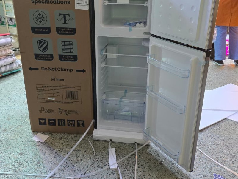 VON REFRIGERATOR 138 LITRES
